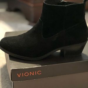 Suede bootie, Vera